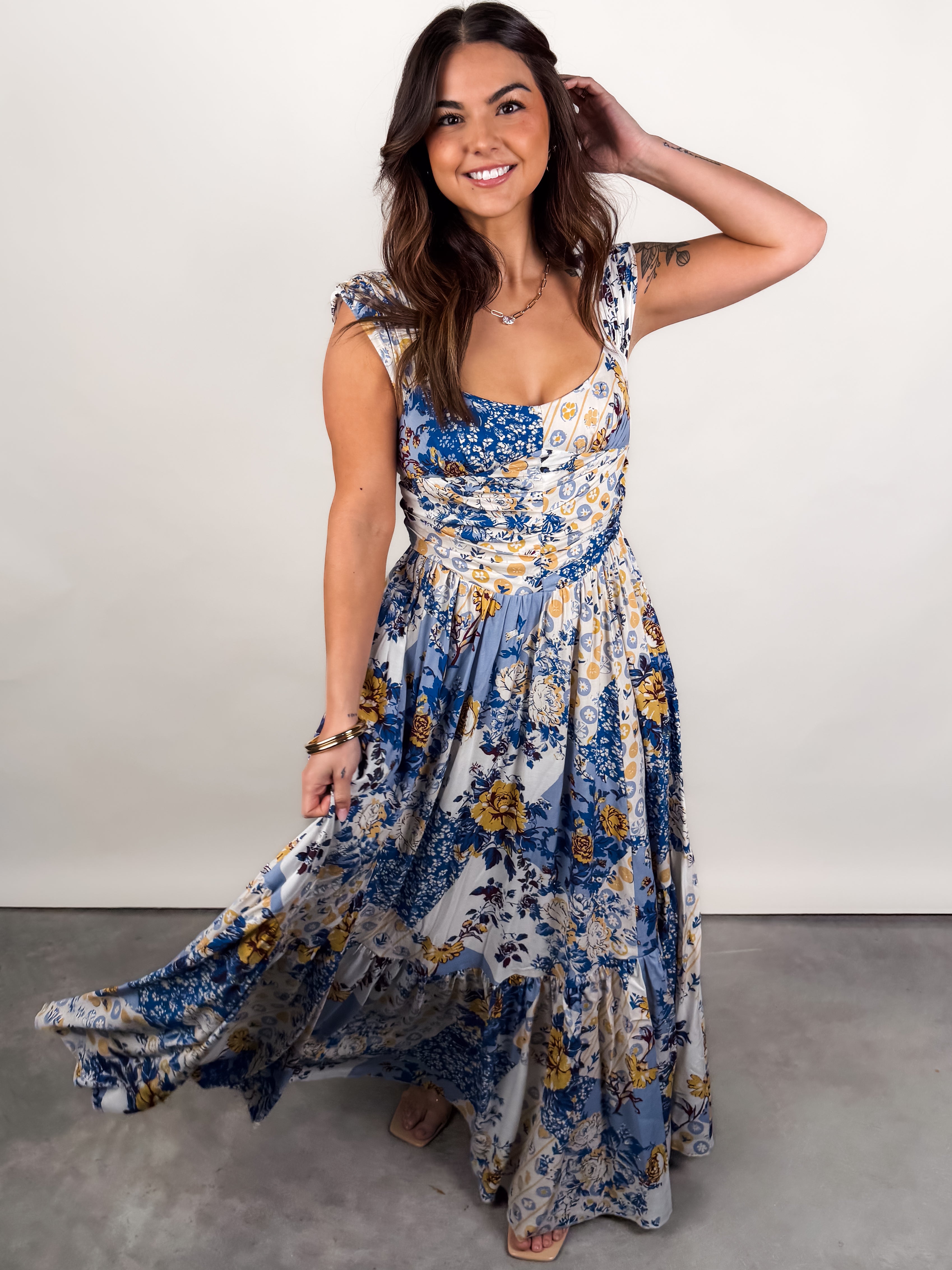 Sasha Maxi Dress Look image