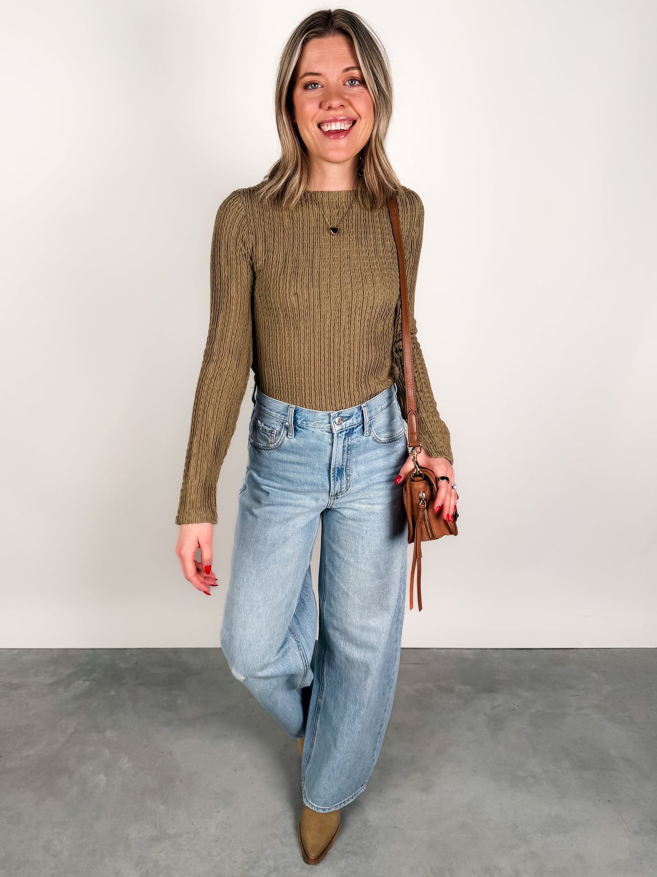 LS Boatneck Textured Top Look