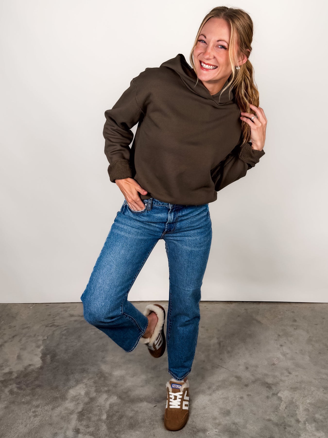 Womens Sweatshirt Outfit