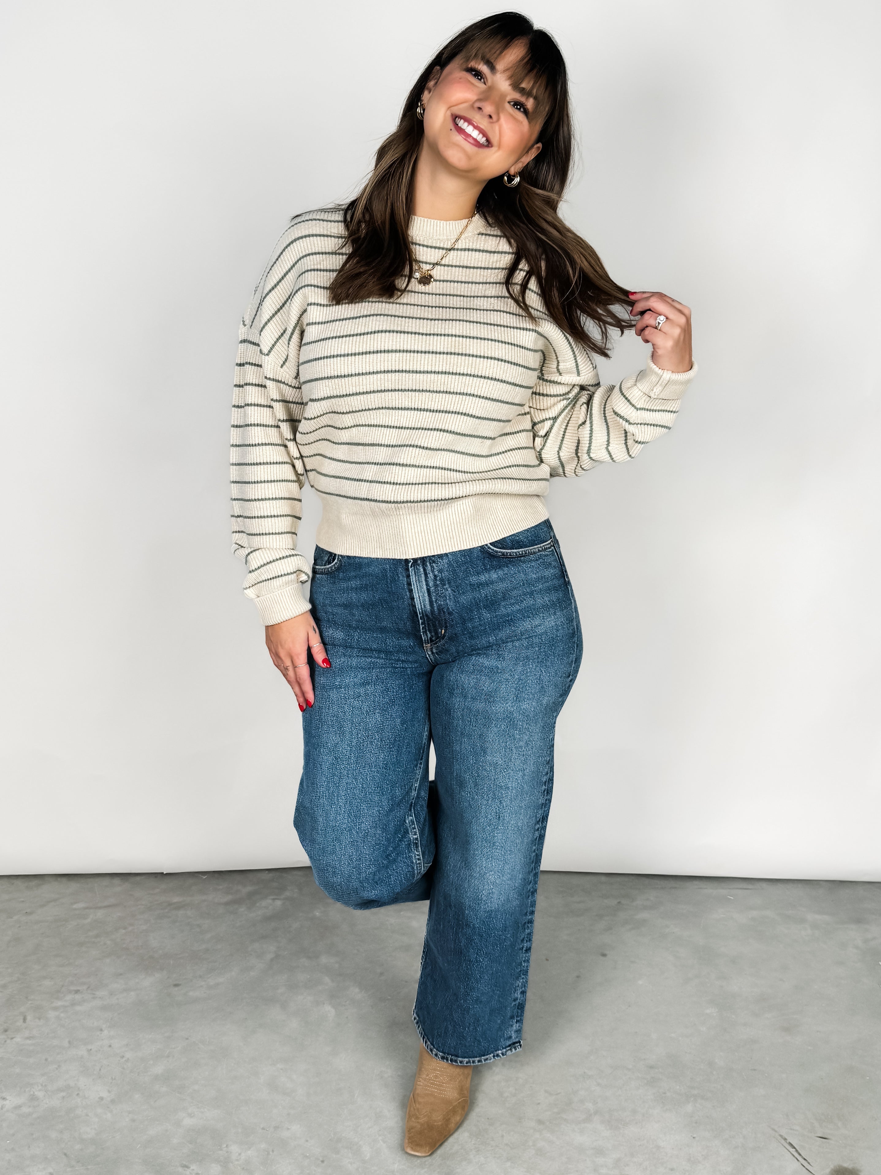 Ely Sweater Look image