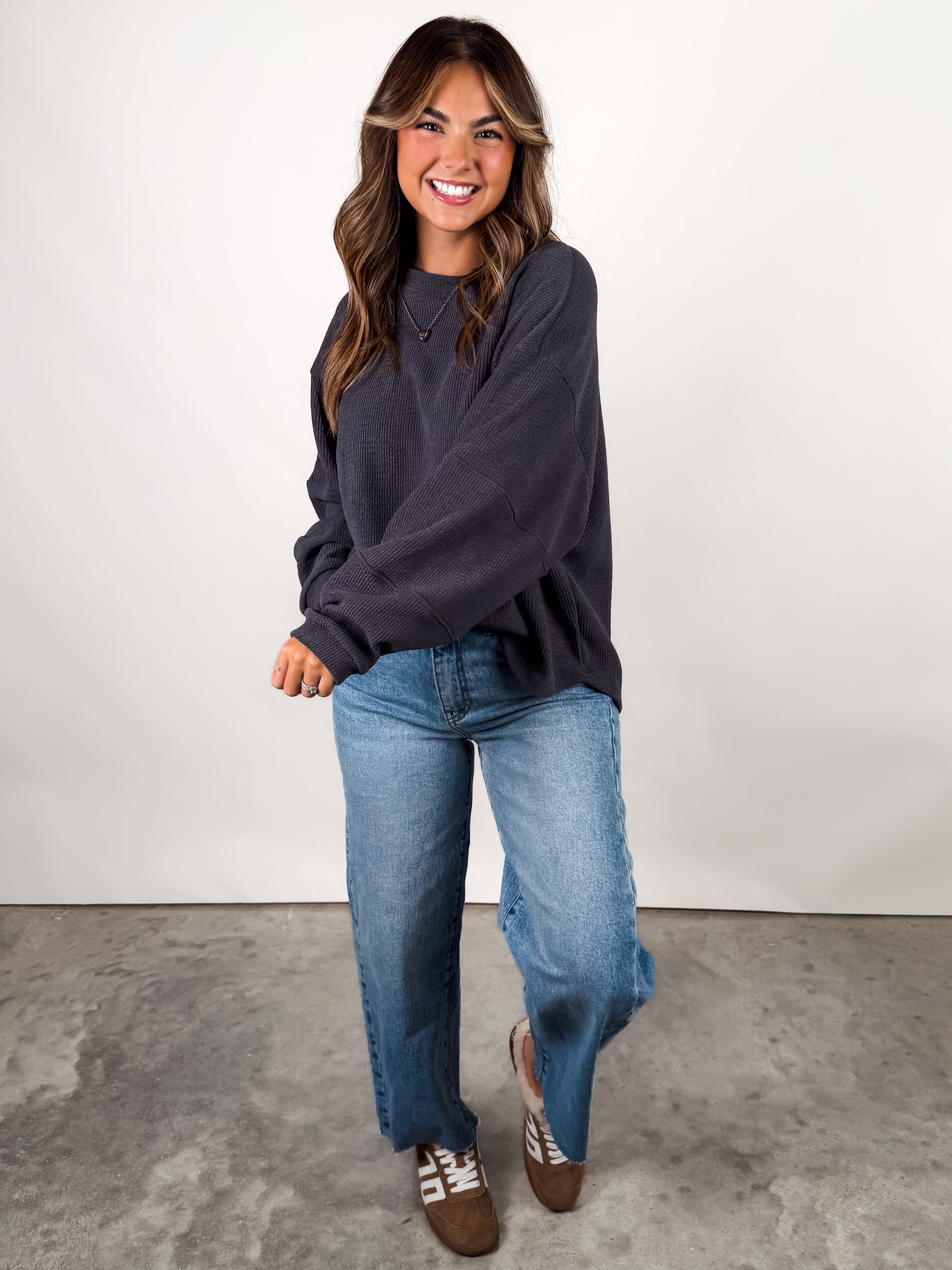 Stand Up Ribbed Sweatshirt Look image