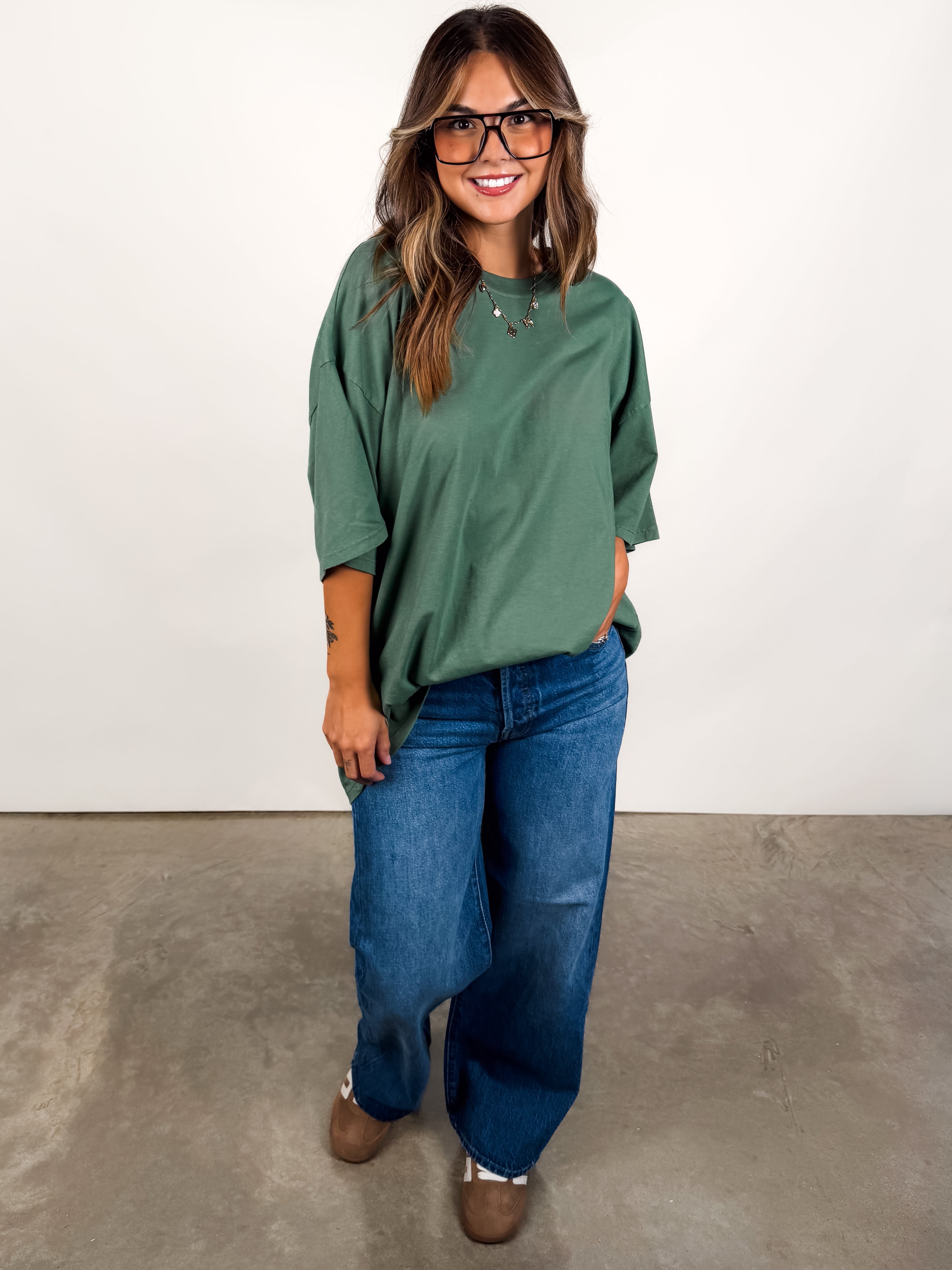 Solid OS Tee Look image