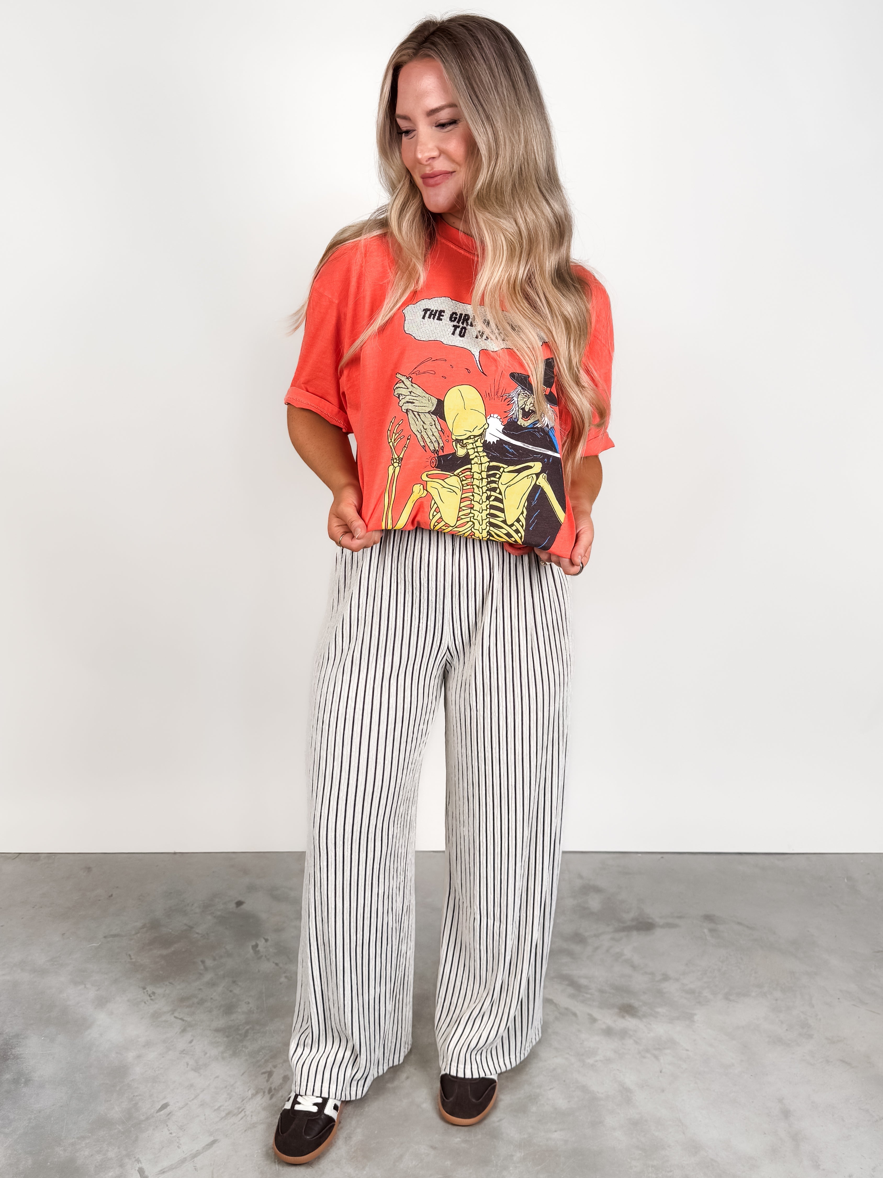 The Girl You Love To Hate Graphic Tee Look image