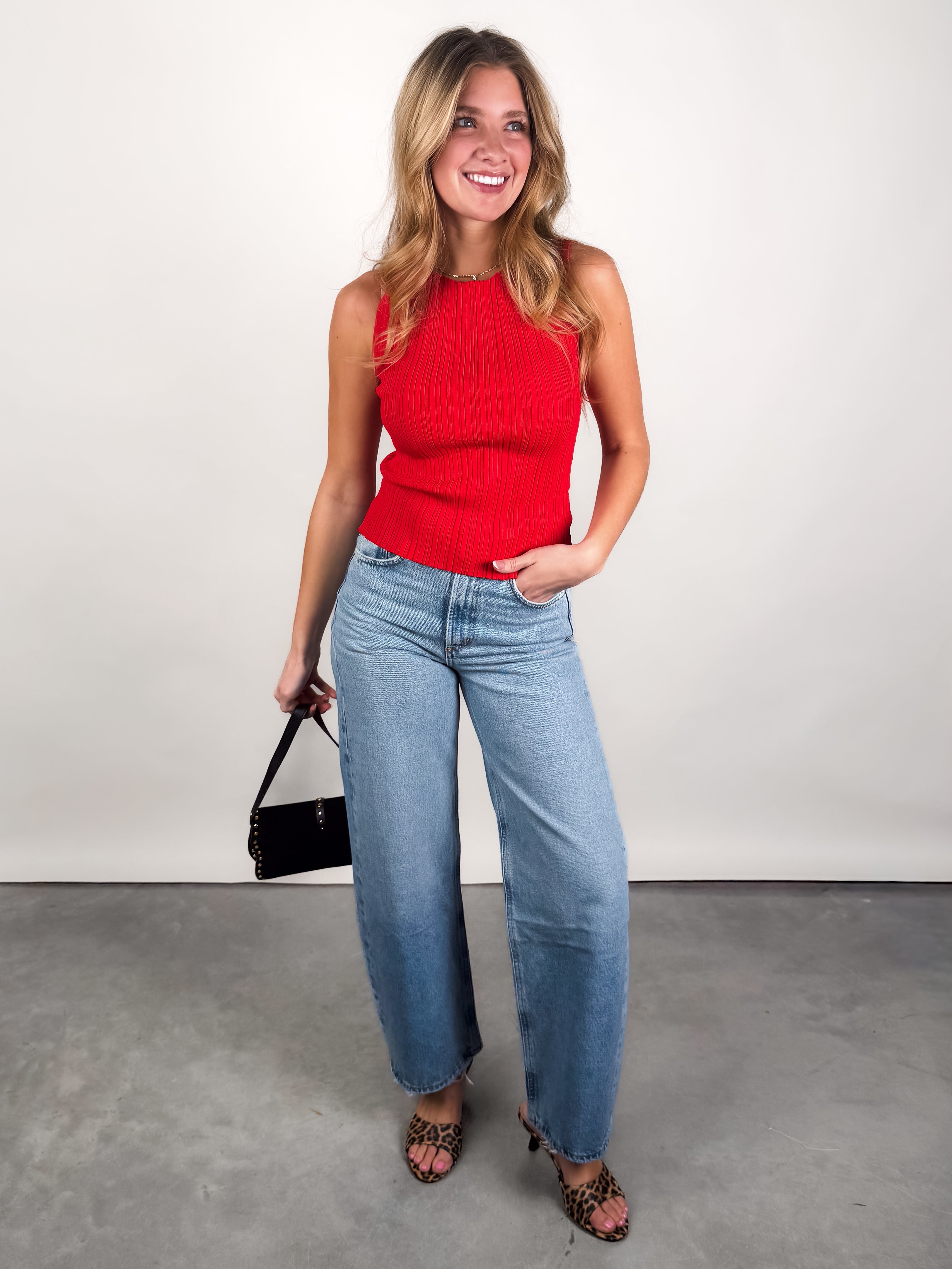 Totally Clear Tank Look image