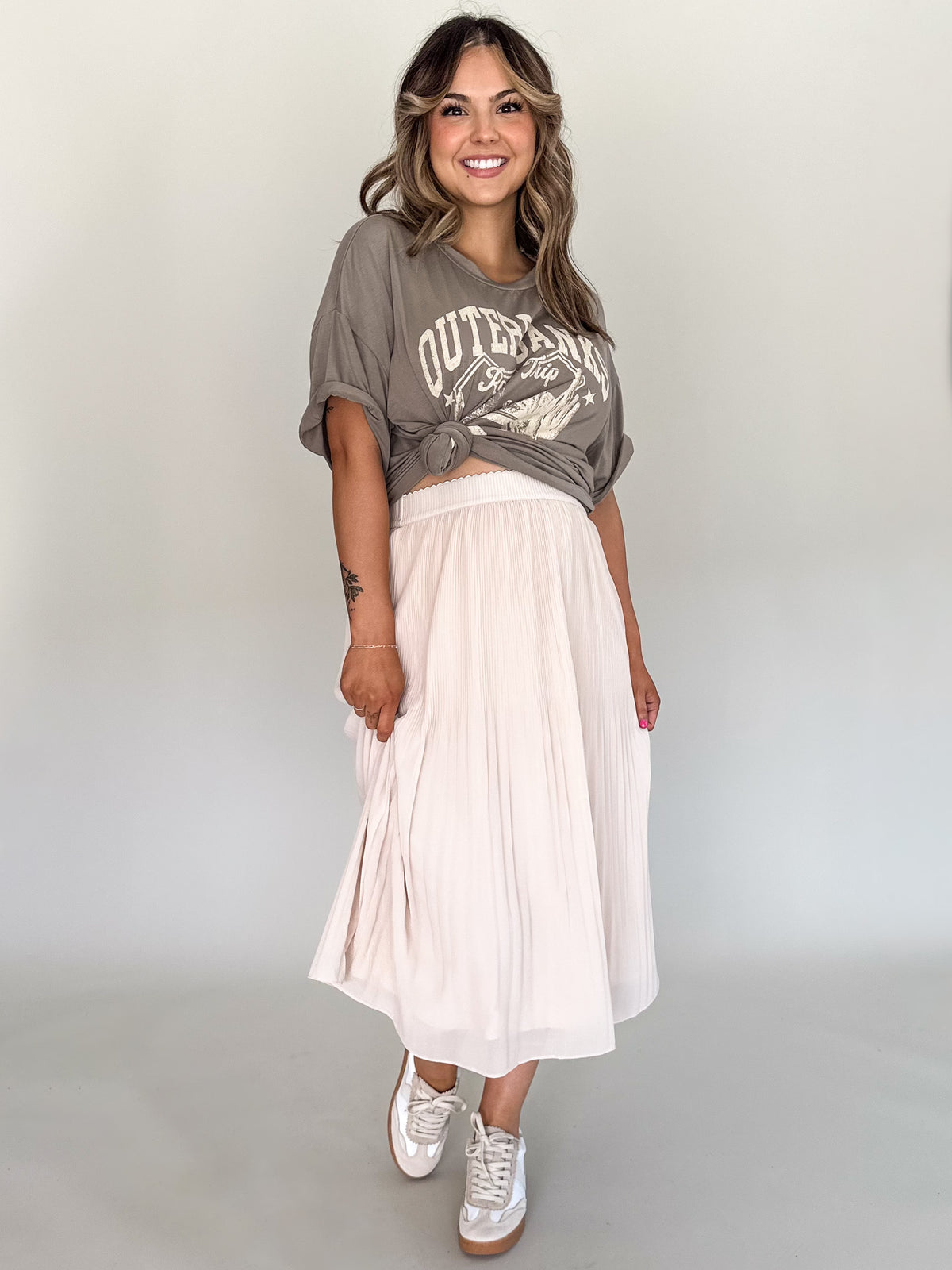 Outbrain Clothes Outerbanks Road Trip Graphic Look — Out of Town Clothing