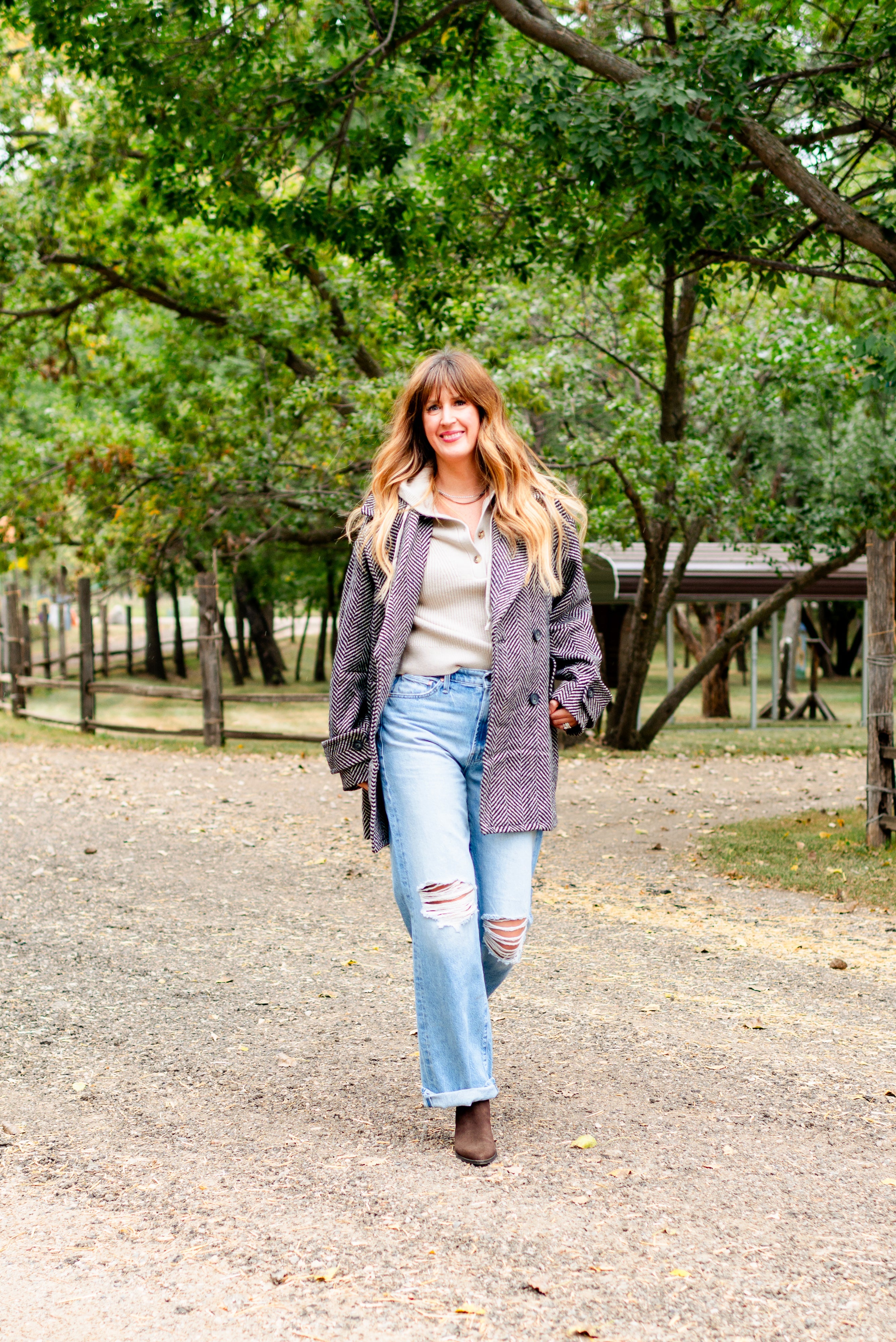 Ari Wool Peacoat Look image