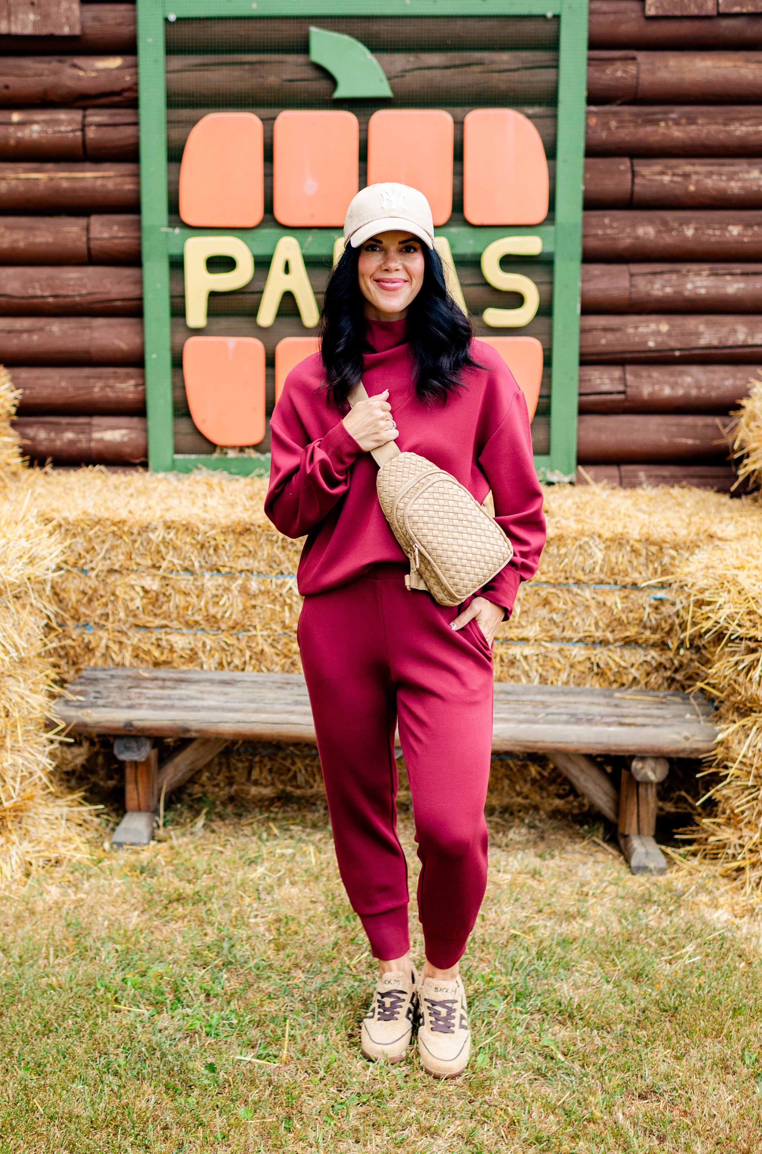 Betsy Sweatshirt Look image