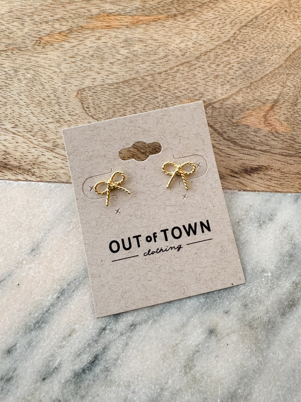 224 Twisted Ribbon Bow Studs