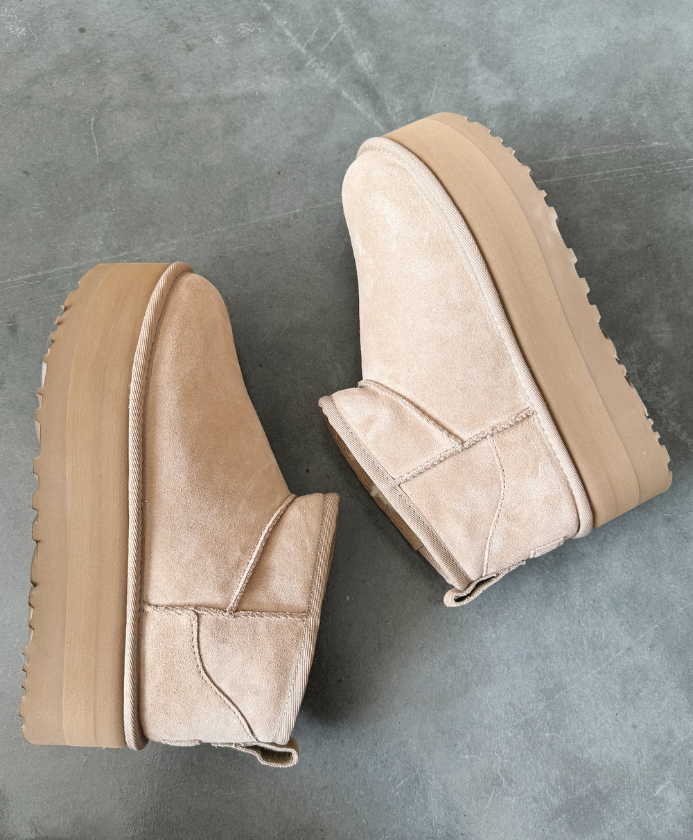 Women's Classic Ultra Mini Platform UGG