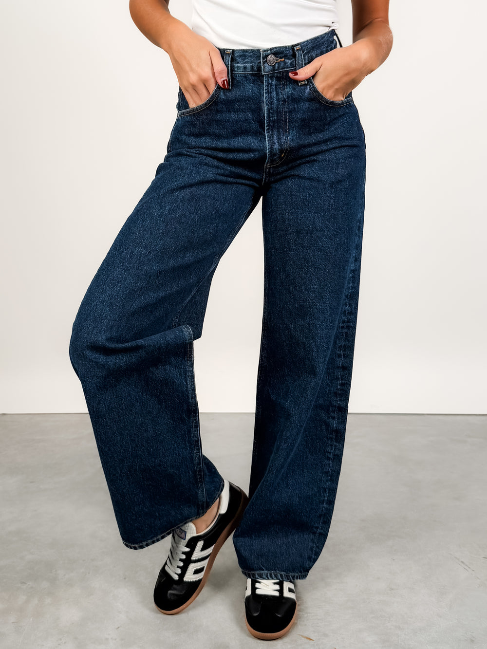 Low Curve Jean in Pendulum