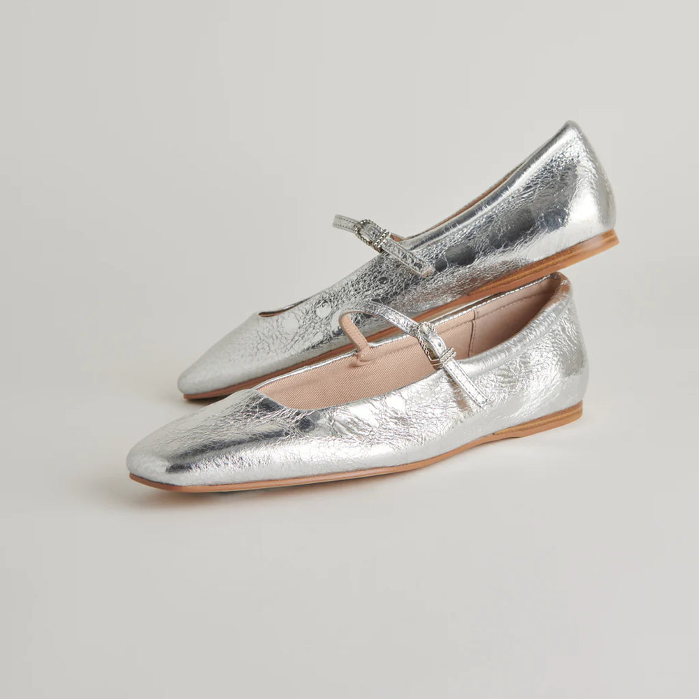 Reyes Distressed Leather Flat