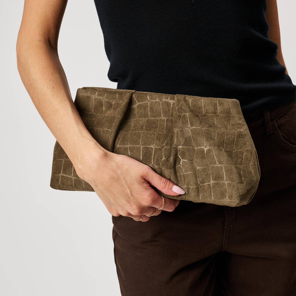 Elva Crocodile Clutch
