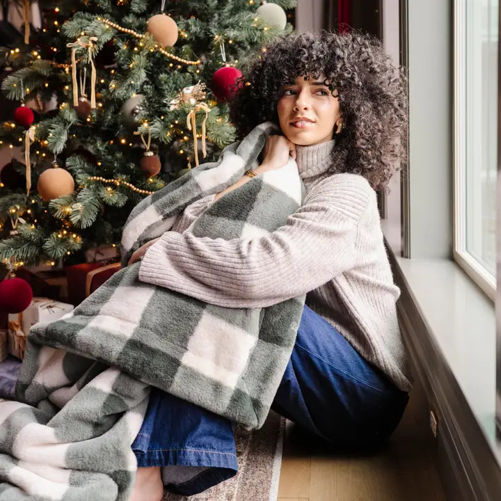 Holiday Printed Faux Fur Throw Blanket