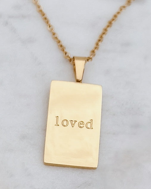 Amour Engraved Pendant Necklace