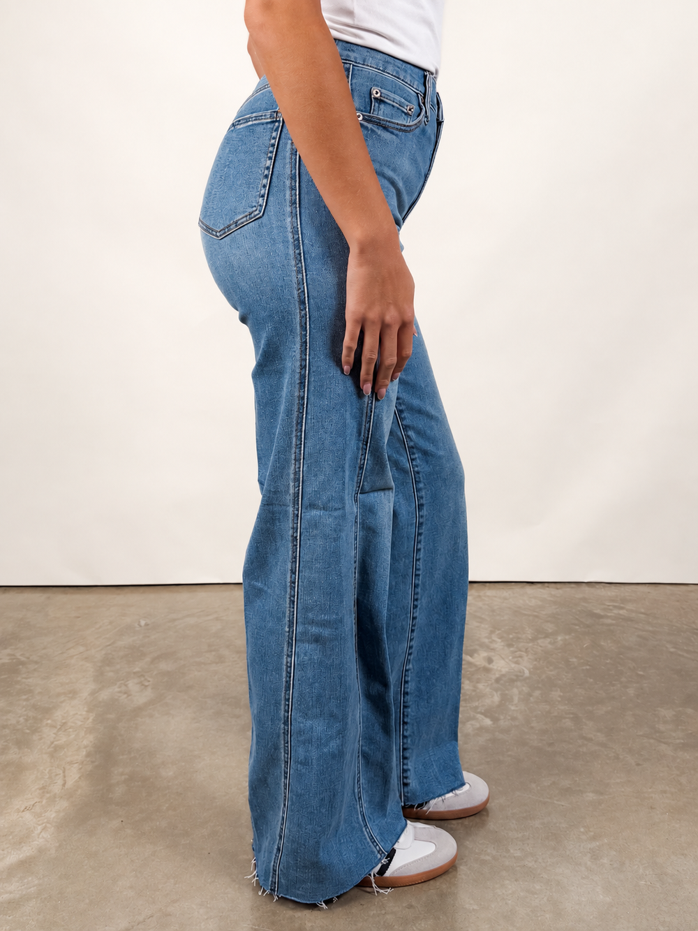 Far  Out W/ Seaming High Rise Wide Leg in Make Believe