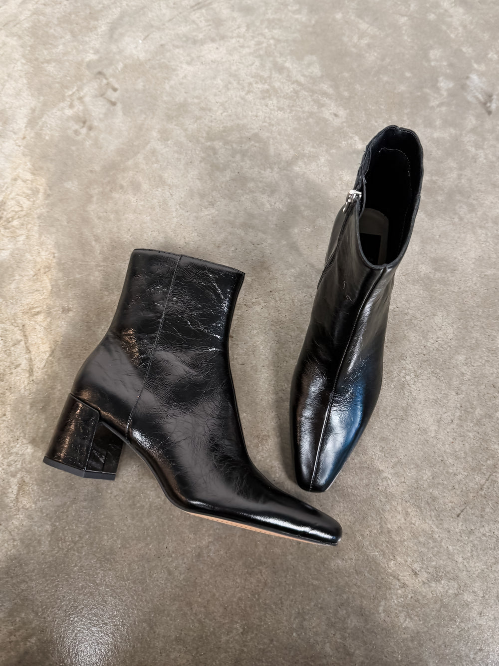 Bayra Crinkle Boot