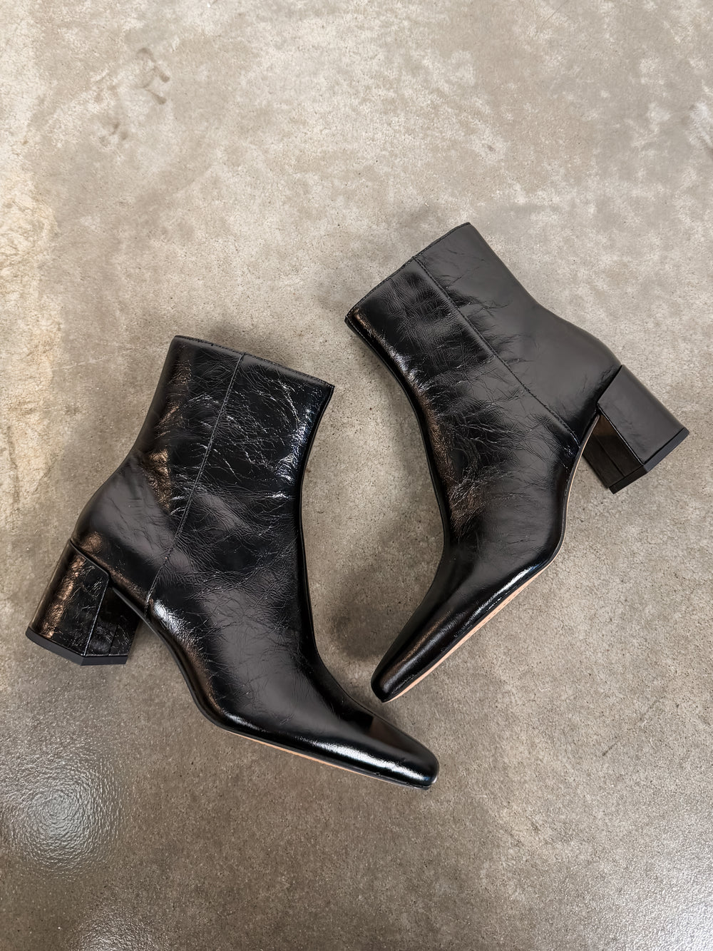 Bayra Crinkle Boot