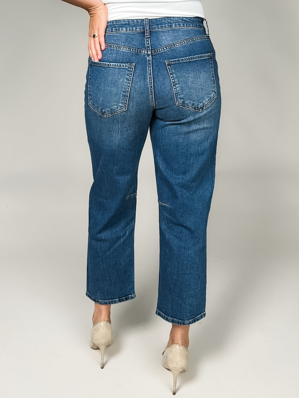 Ashley High Rise Slouchy Barrel Straight Leg in