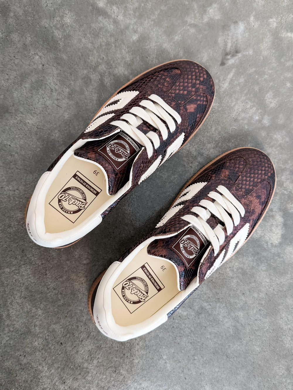 Cloud W26 Sneaker