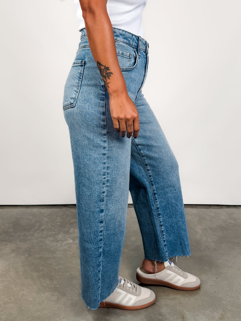 Gwen High Rise Wide Leg Slouchy Raw Hem in Answering
