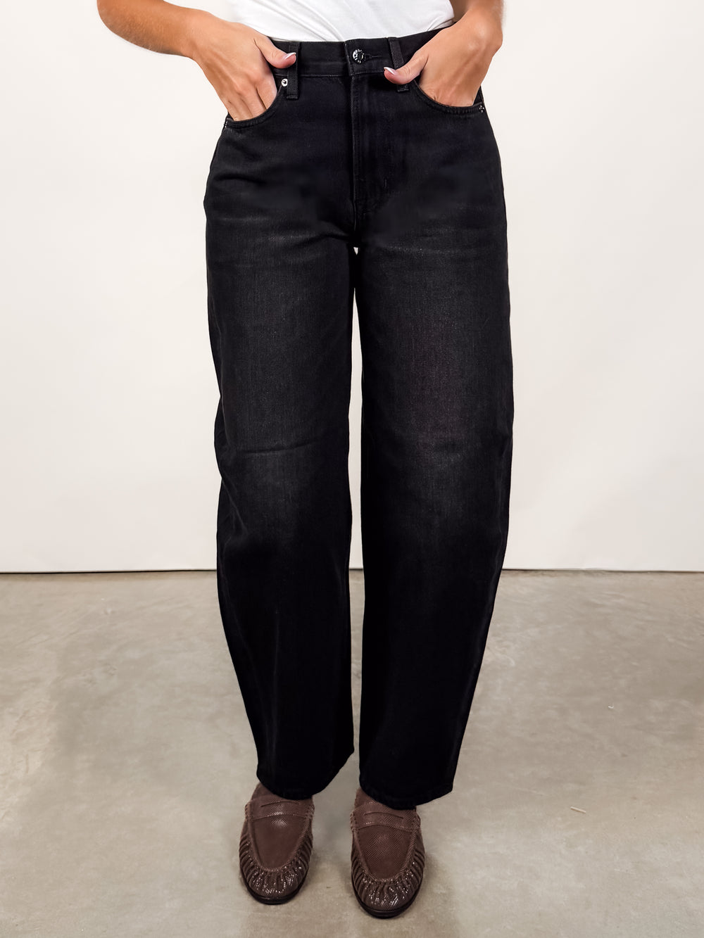 Sacha High Rise Relaxed Barrel in Spark