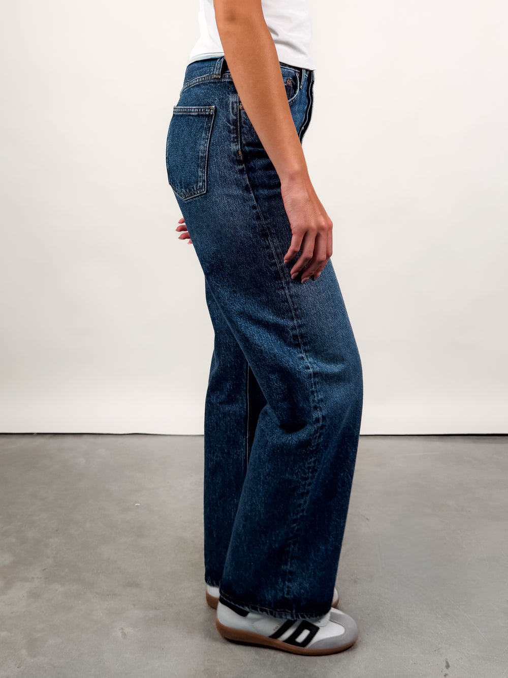 Arc Jean 32" in Shortwave