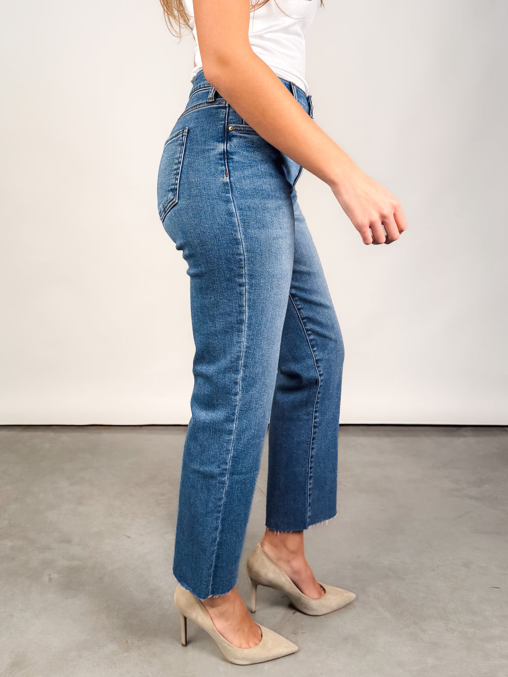 Avery High Rise Fab Ab Easy Straight Leg Raw Hem