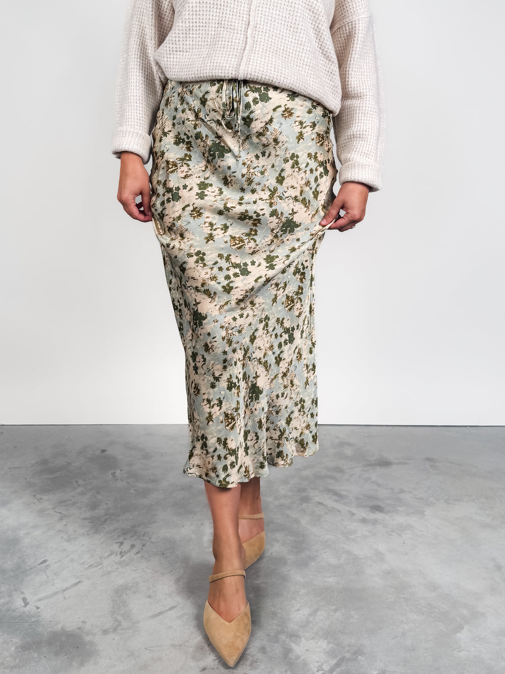 Here's The Silhouette Skirt