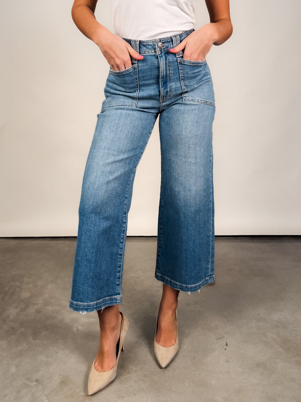 Valley Girl High Rise Patch Pocket Ankle in Fave