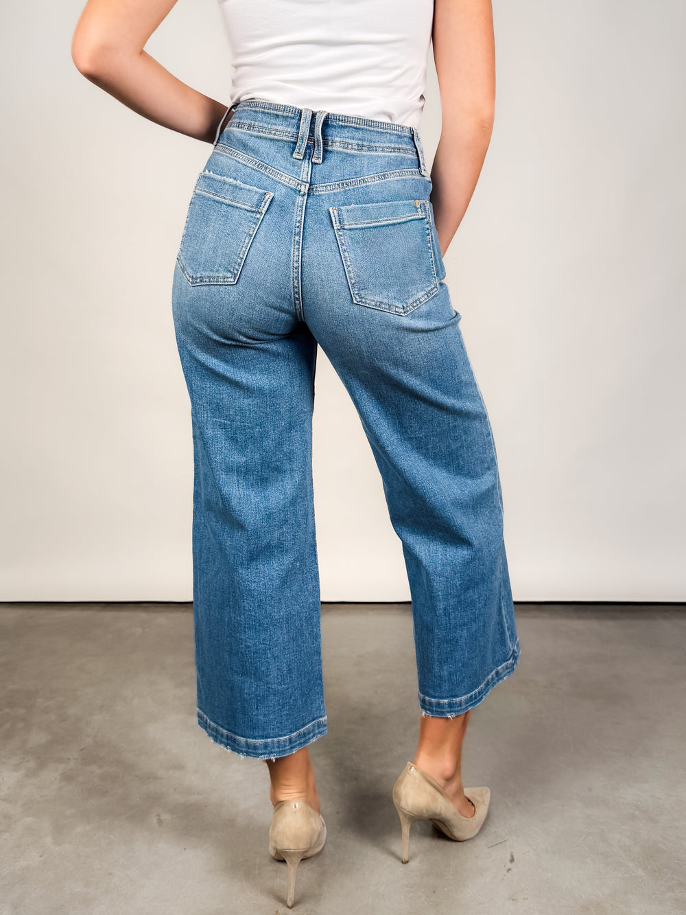 Valley Girl High Rise Patch Pocket Ankle in Fave