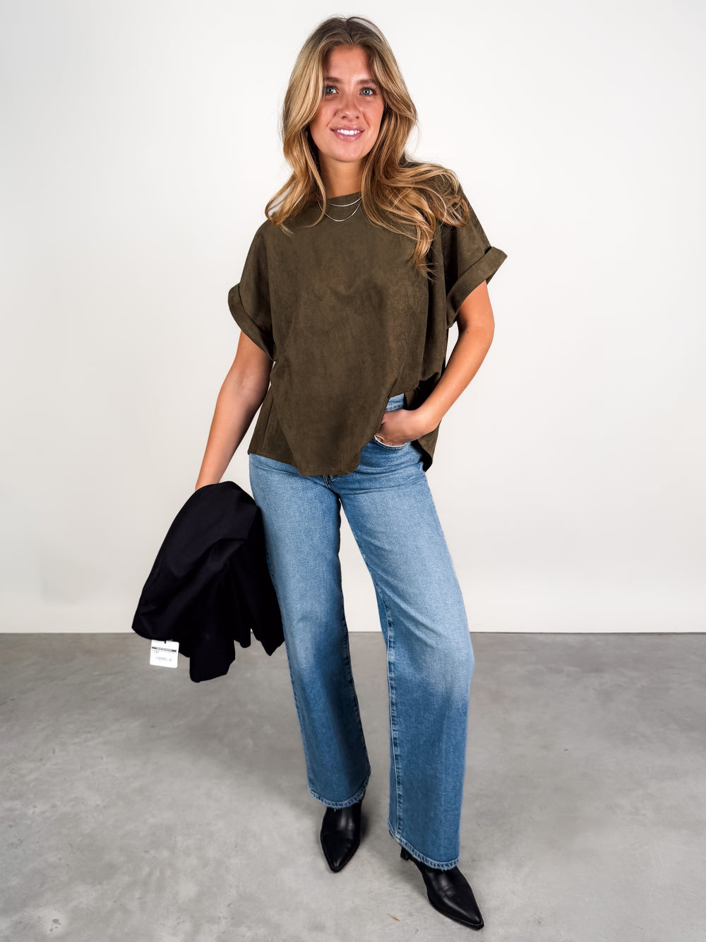 Been Around The World Top