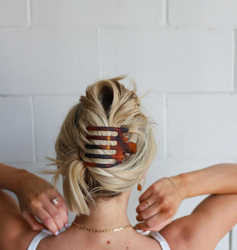 Wide Lay Down Claw Clip