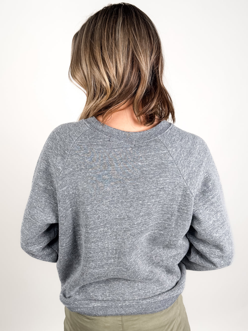 Queen Crest Vintage Raglan Sweatshirt