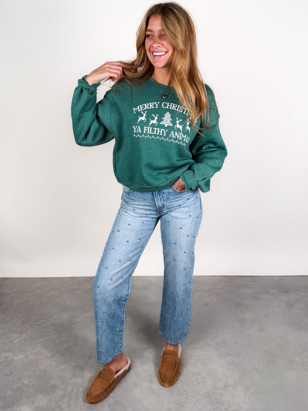 MERRY CHRISTMAS Mid Cropped Graphic Swearshirt