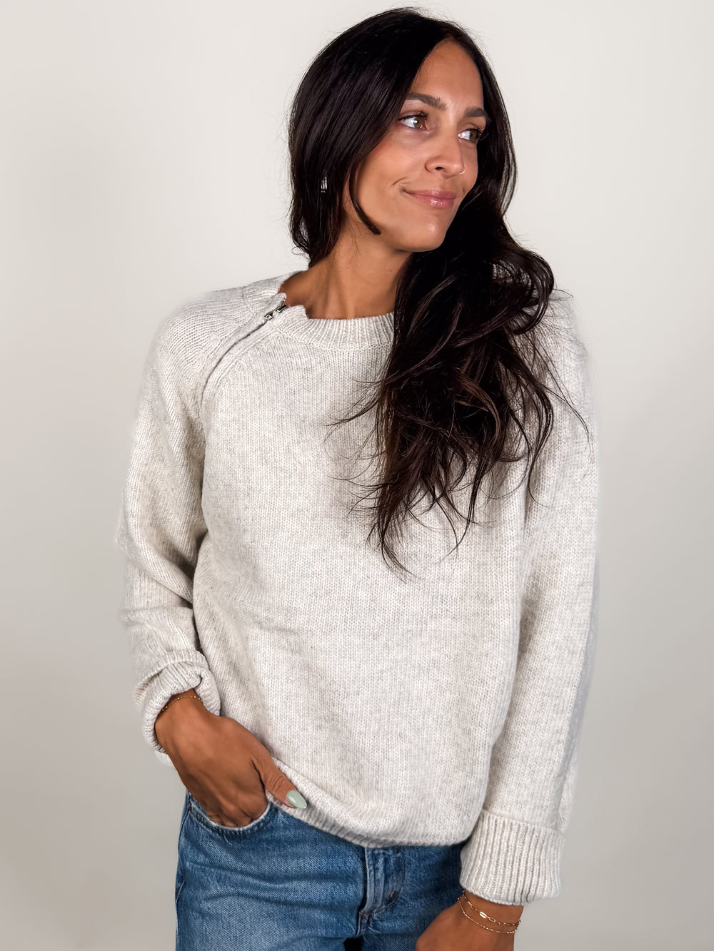 Mandisa Long Raglan Sleeve Crew Pullover