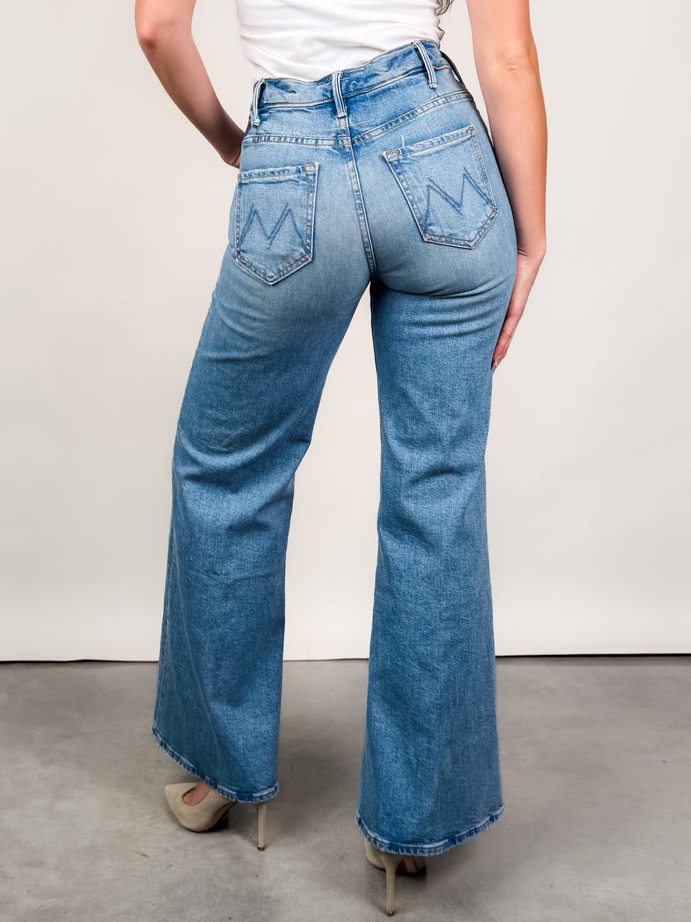 The Hustler Roller Sneak in I Confess