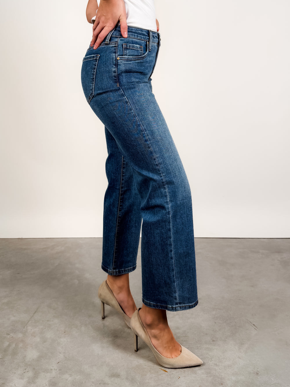 Charlotte High Rise Fab Ab Wide Leg in Historical