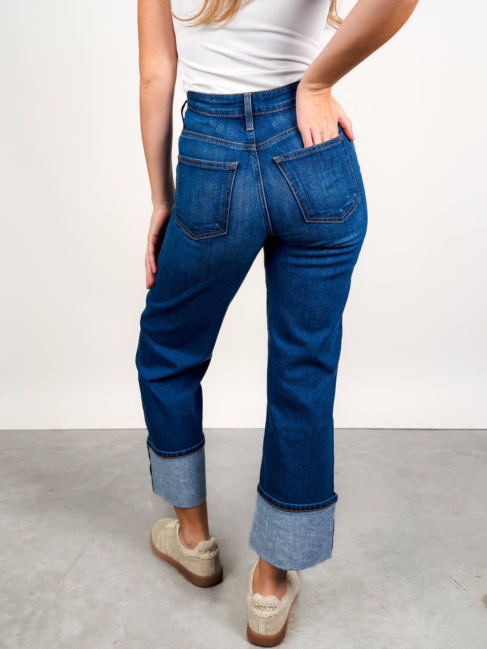 Sienna High Rise Straight Leg in Admire