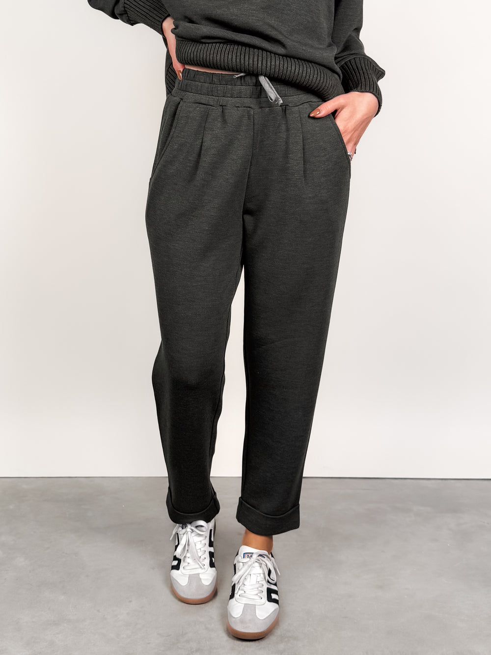 The Rolled Cuff Pant 25