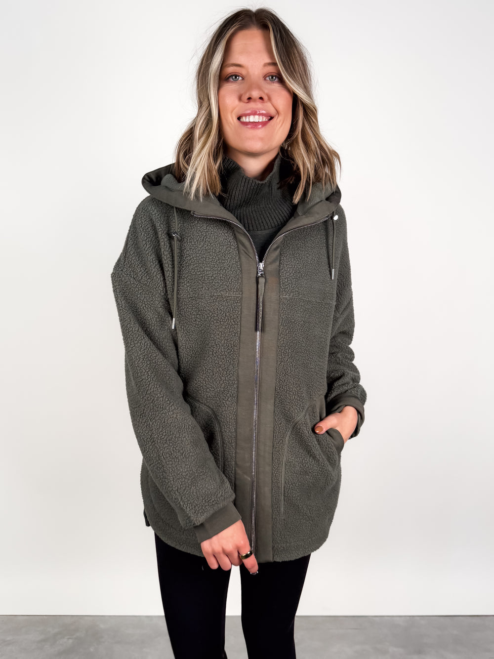 Fey Relaxed Fleece