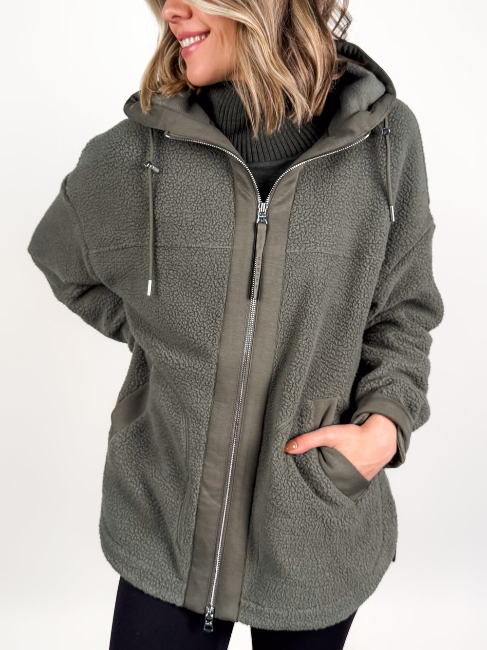 Fey Relaxed Fleece
