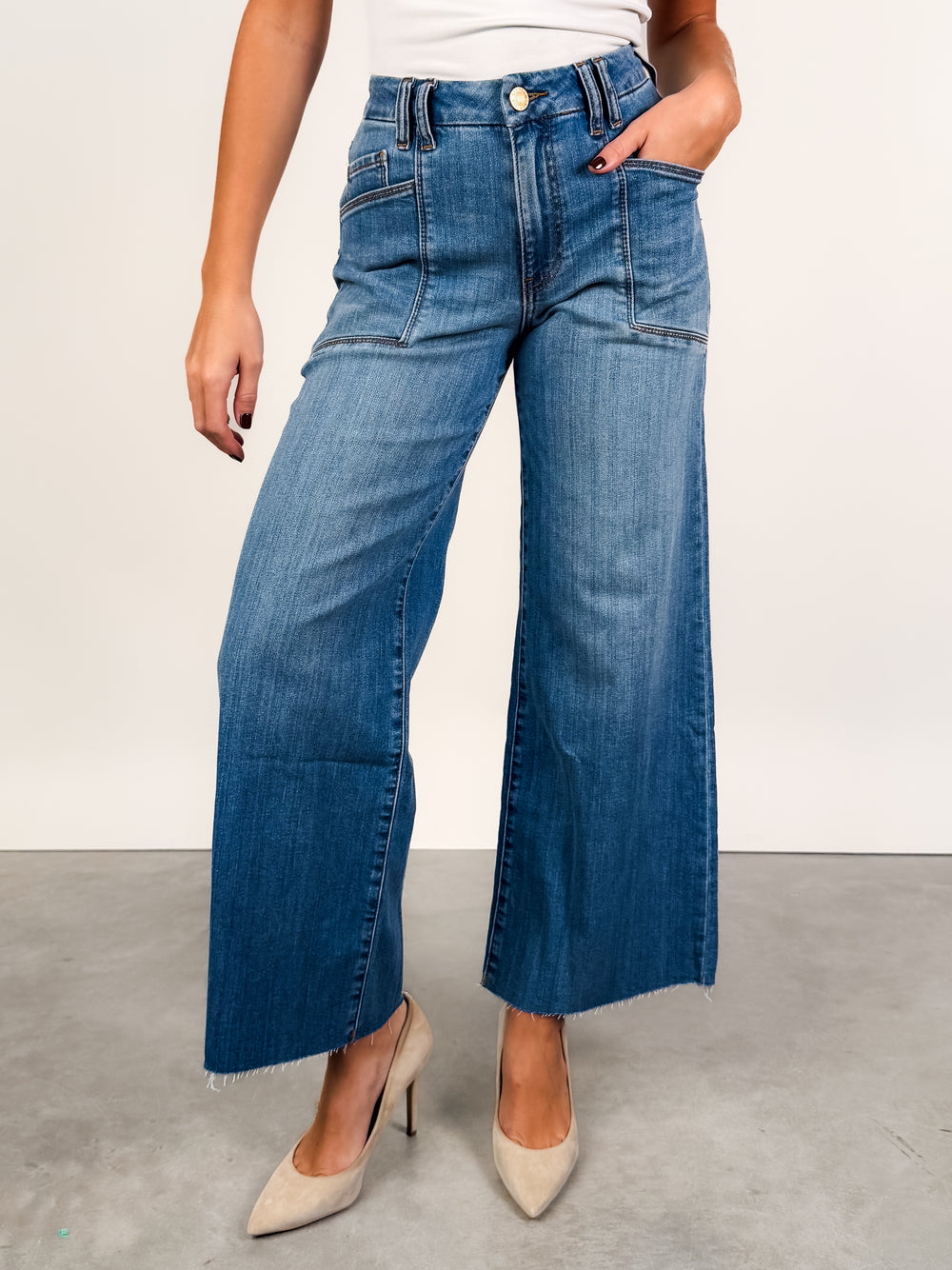 Meg High Rise Wide Leg Raw Hem in Earn