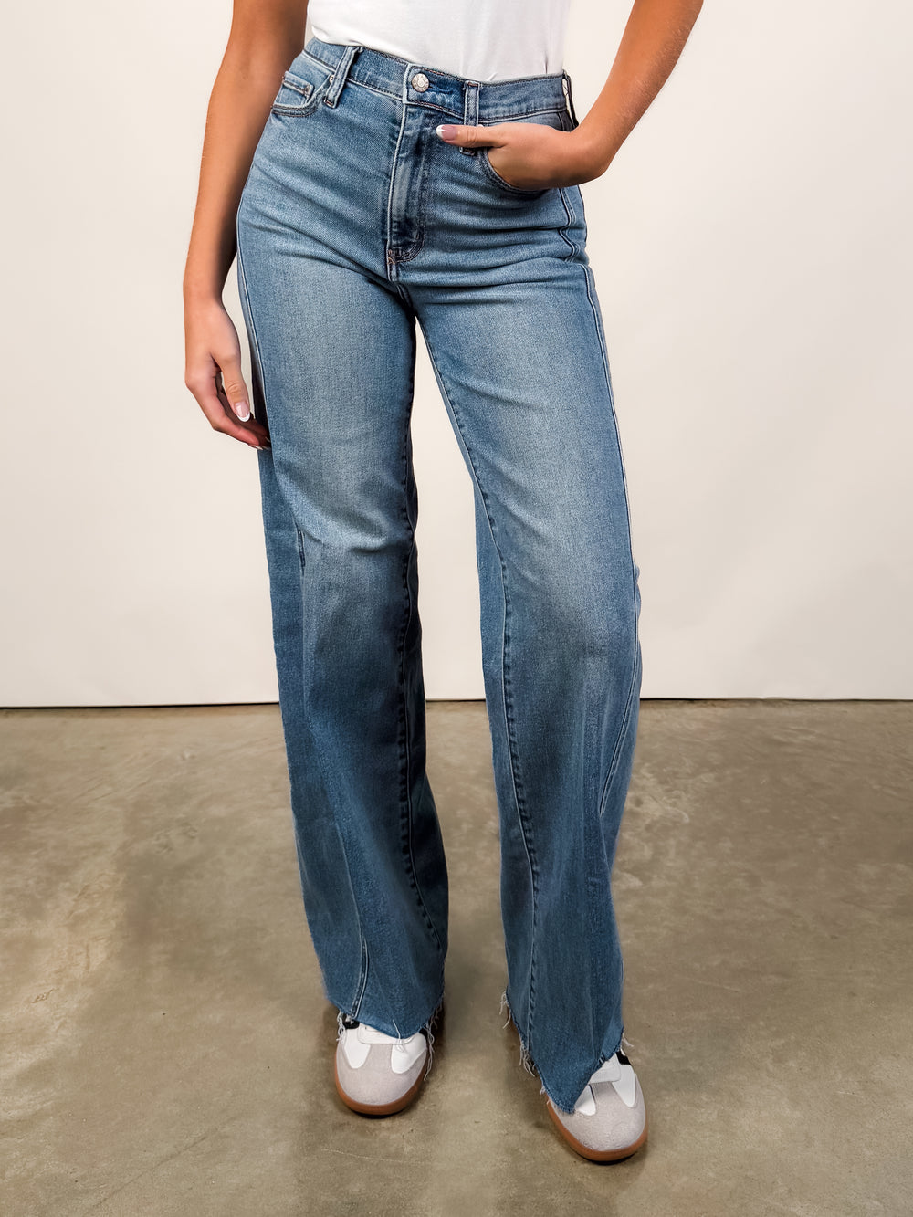 Far  Out W/ Seaming High Rise Wide Leg in Make Believe