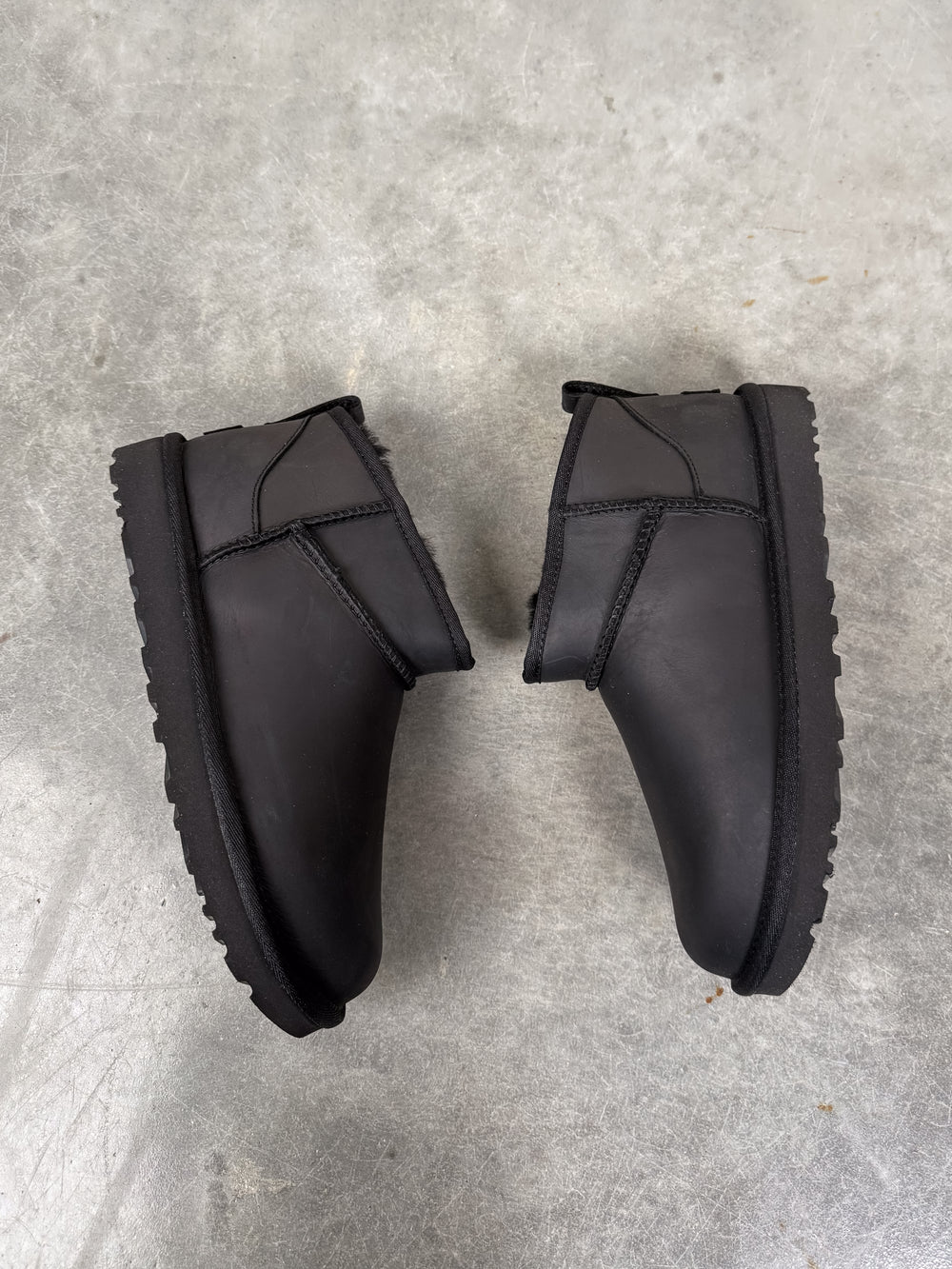 Women's Classic Ultra Mini Leather