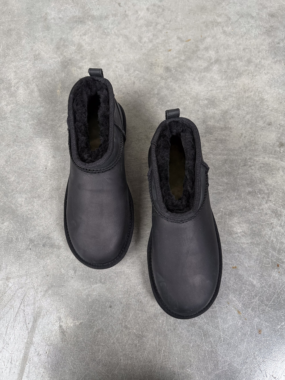 Women's Classic Ultra Mini Leather