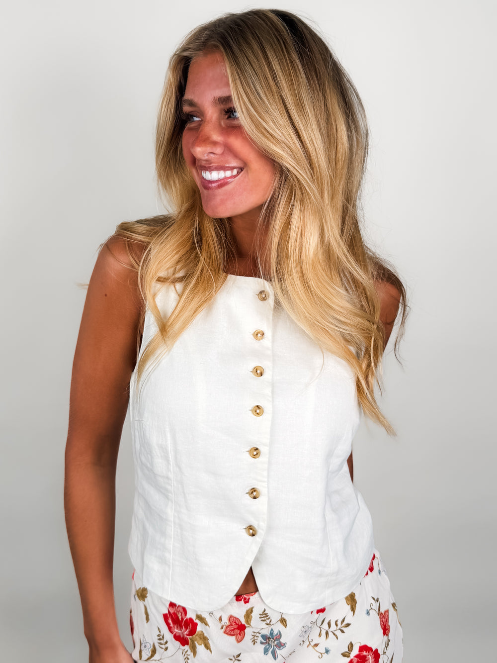 Roman Linen Vest