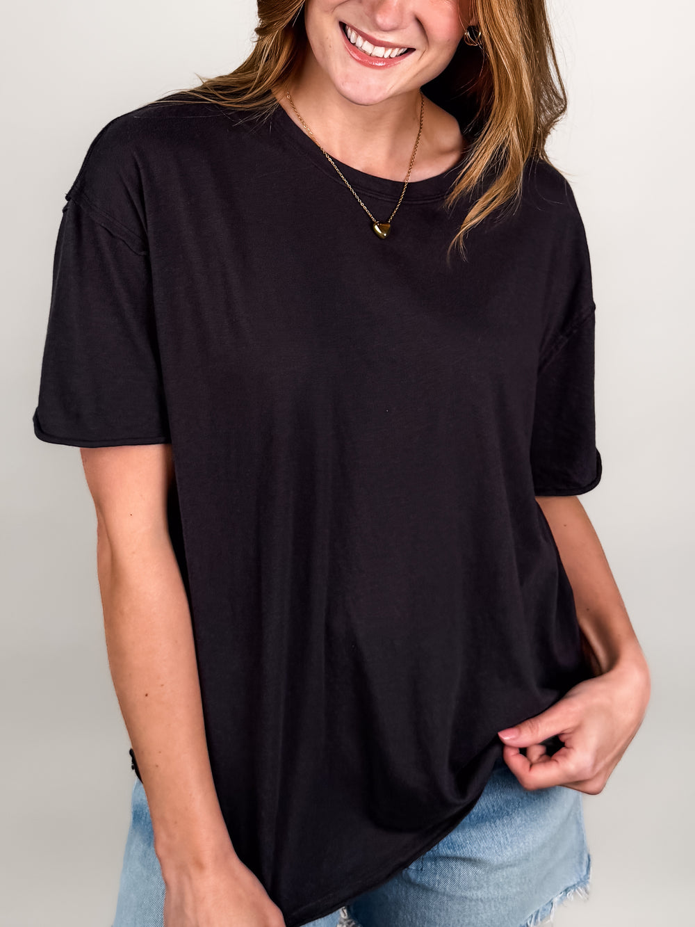 Nina Tee