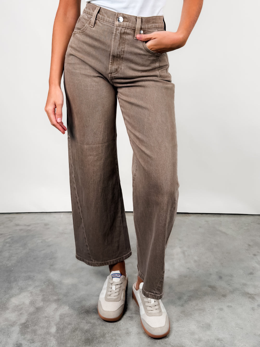 Kyra Ankle High Rise Bowed Jean in Tannin