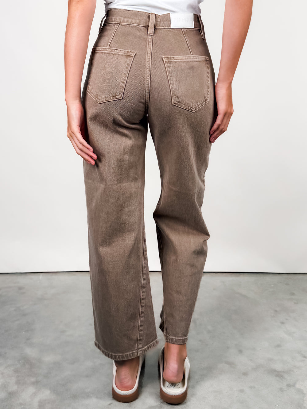Kyra Ankle High Rise Bowed Jean in Tannin