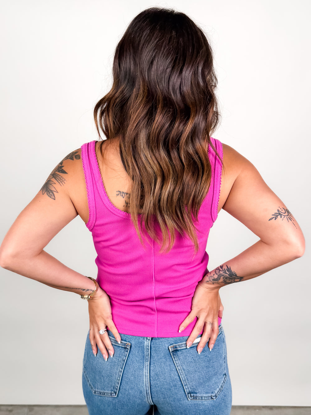 Niko Scallop Rib Tank Top